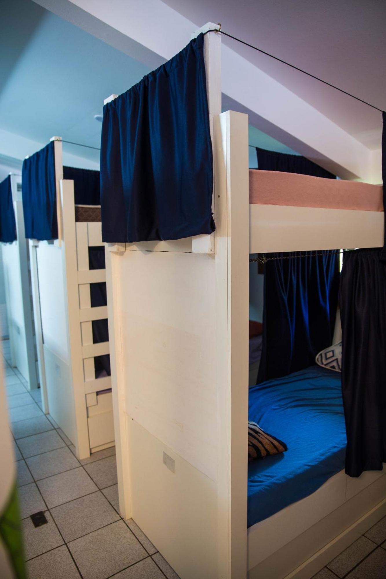 Nomades Vibe Da Ilha - Adventure Hostels & Coworking Florianópolis Eksteriør billede