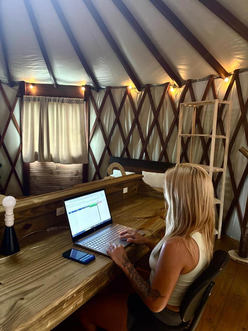 Nomades Vibe Da Ilha - Adventure Hostels & Coworking Florianópolis Eksteriør billede